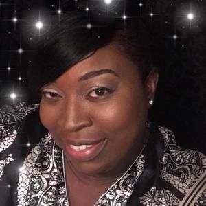 Meet your Posher, Carolyn